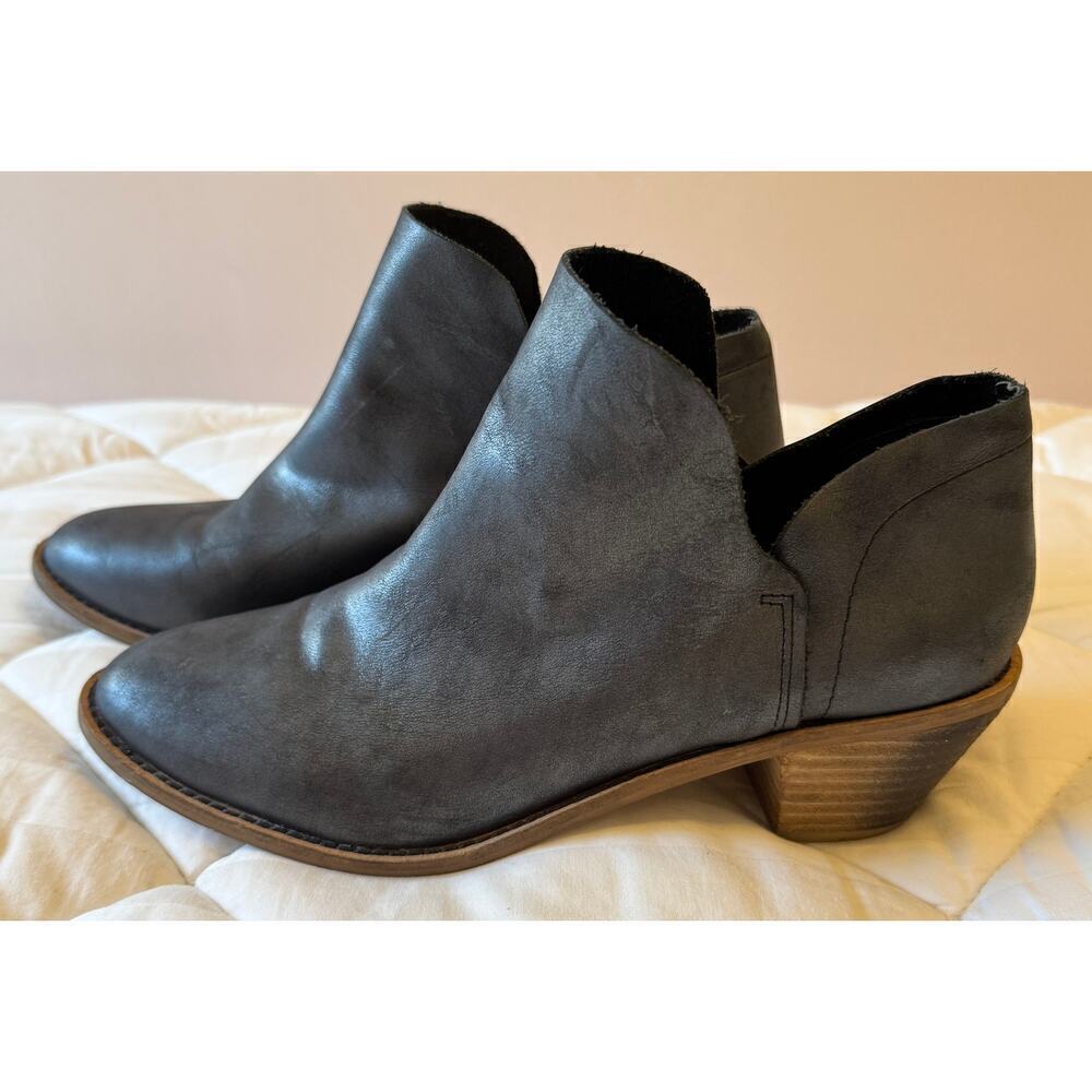 KELSI DAGGER Suede Kenmare Ankle Booties Size 8.5 (streetwear heeled leather)